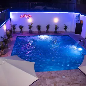 Hotel Sol Taino, En Boca Chica, 5 Minutos Del Aeropuerto Internacional Las Americas, La Caleta